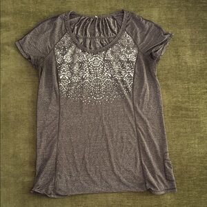 Lululemon Gray Women's Top with Embellished Design sz 10